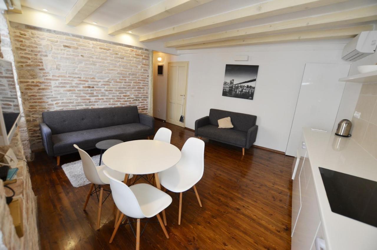 Grisia Apartments 罗维尼 外观 照片