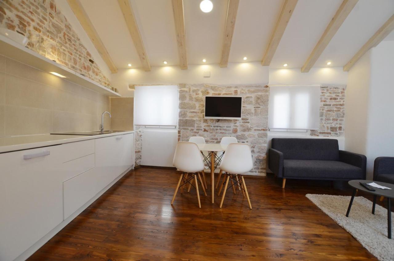 Grisia Apartments 罗维尼 外观 照片